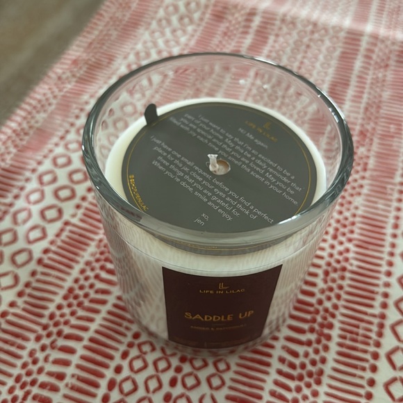 NIB Life in Lilac Candle - Picture 3 of 3